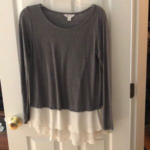 Women’s top size med.